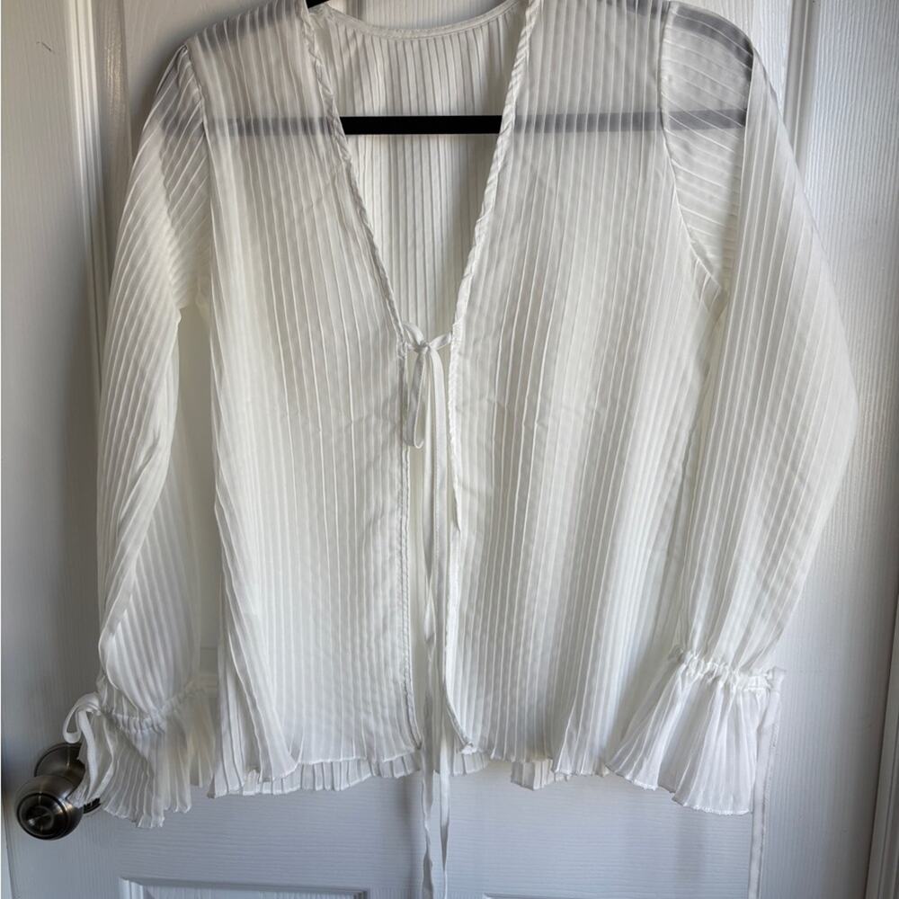 EUC White Ribbed Tie Front Blouse